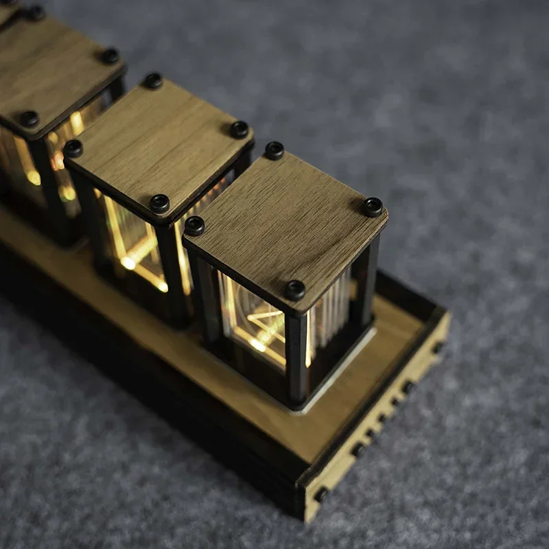 Nuovo Orologio di Lusso con Tu - Diy Electronics Table recensione e prezzo
